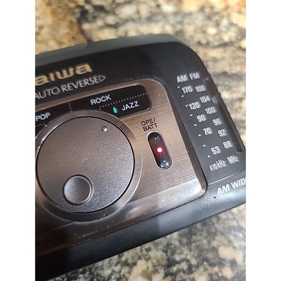 AIWA HS-TA463W M.S.P, Auto Cassette AM/FM Walkman Tested, Only Radio Works - Picture 7 of 7